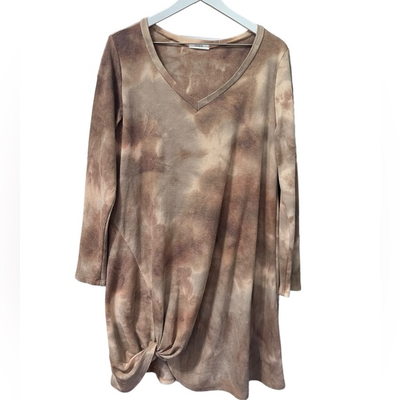 Cherish Dress - Picture 5 of 9